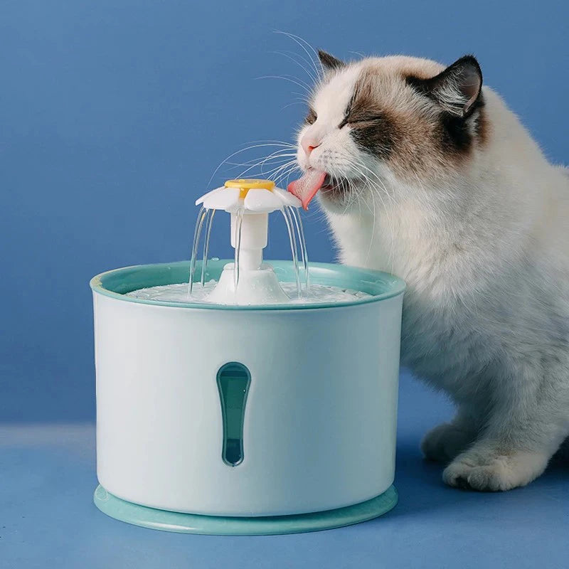 Cat Automatic Water Fountain  2.4L Water Dispenser Silent Drinking USB Charge